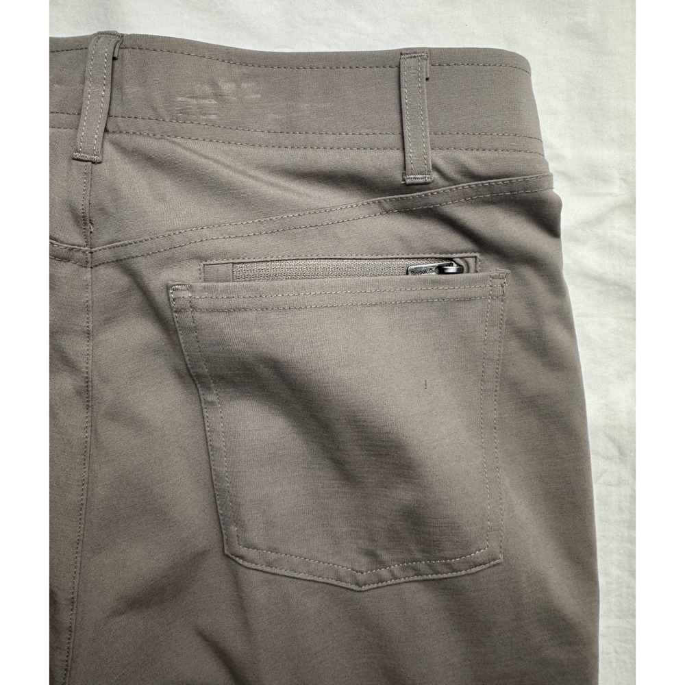 Reebok Mens 6 Pocket Pant Driftwood Brown Regular Fit 30x32 NWT - Picture 16 of 16